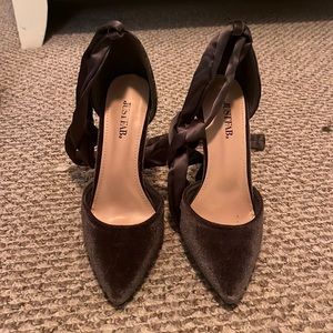 velvet gray heels with a ribbon tie